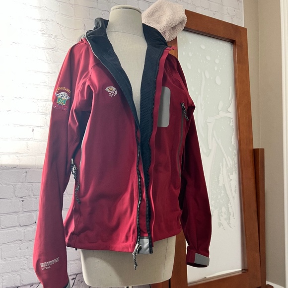 WIndstopper soft shell jacket